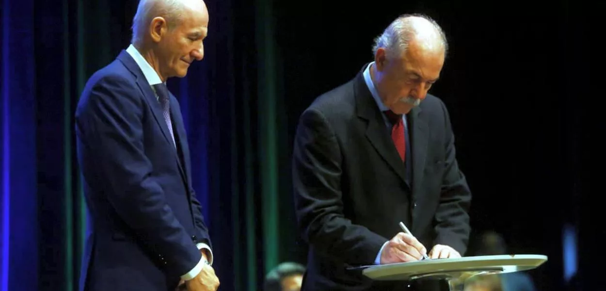 Marcos Antônio Amaro dos Santos e Aloizio Mercadante