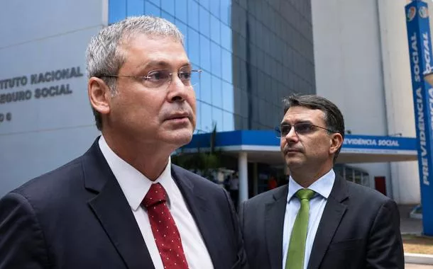 Lindbergh Farias, Flávio Bolsonaro e o INSS