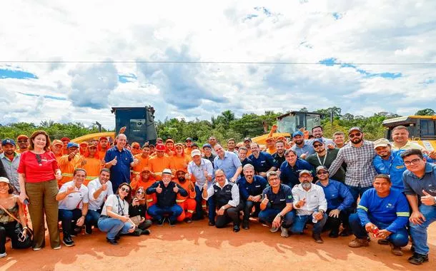 "A BR-319 vai sair", afirma Lula em Manaus