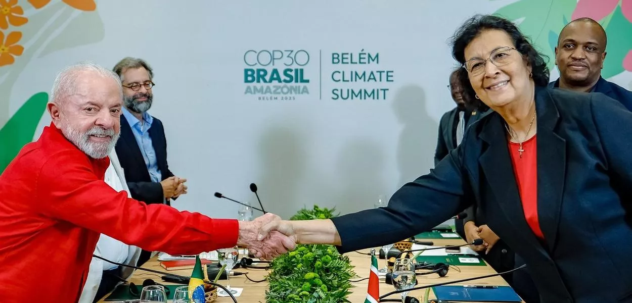 Lula e  Jennifer Geerlings-Simons em 5 de novembro de 2025