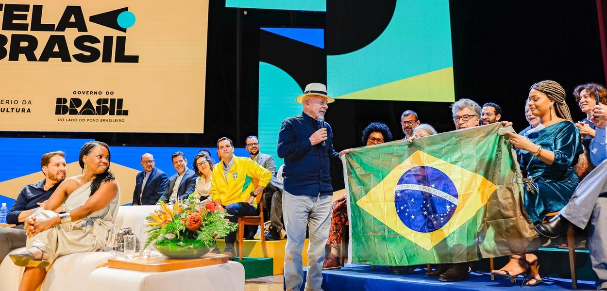 Cover image for Lula lança Tela Brasil e exalta papel da cultura na soberania nacional