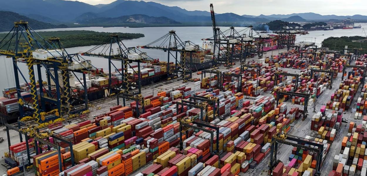 Tarifa de 25% proposta pelos EUA pode atingir US$ 4 bi em exportações brasileiras