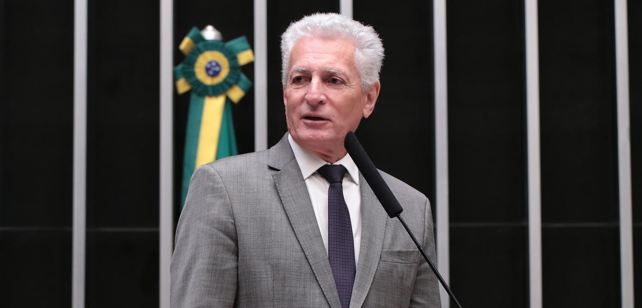 Extrema direita começa a tremer, diz Rogério Correia sobre delação de Vorcaro
