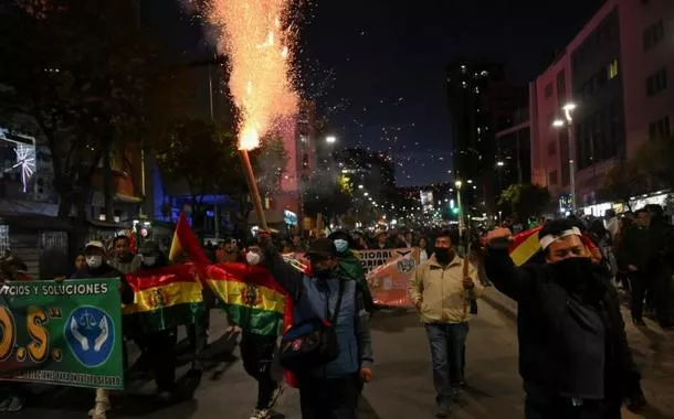 Senado da Bolívia aprova lei que regulamenta estados de exceção em meio a protestos