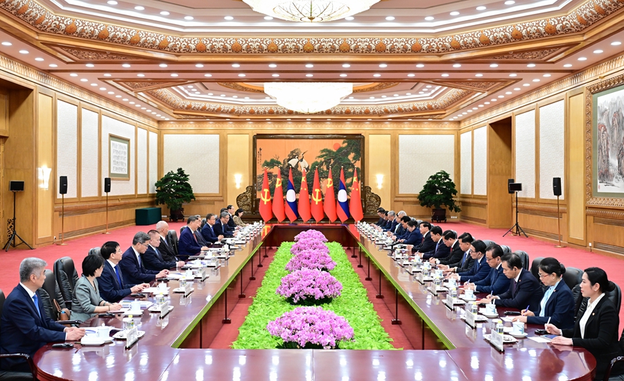 Presidentes da China e do Laos realizam conversações em Beijing