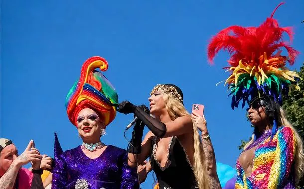 Erika Hilton na Parada do Orgulho LGBT+ em São Paulo