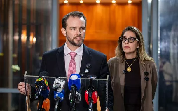 Ministro Dario Durigan e a Secretaria de Prêmios e Apostas, Daniele Cardoso