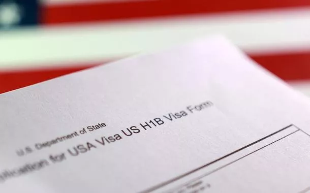 Regra de Trump sobre visto H-1B é derrubada nos EUA
