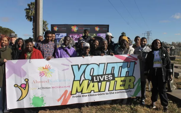 Jovens sul-africanos marcam 50 anos da Revolta de Soweto