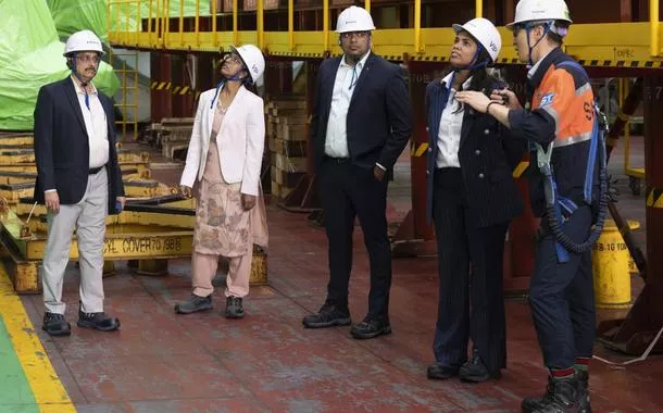 Ministra de Tamil Nadu discute cooperação naval com Hyundai na Coreia do Sul