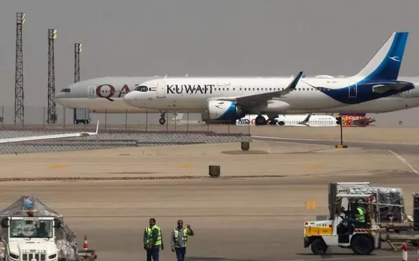 Aviões da Kuwait Airways e da Qatar Airways