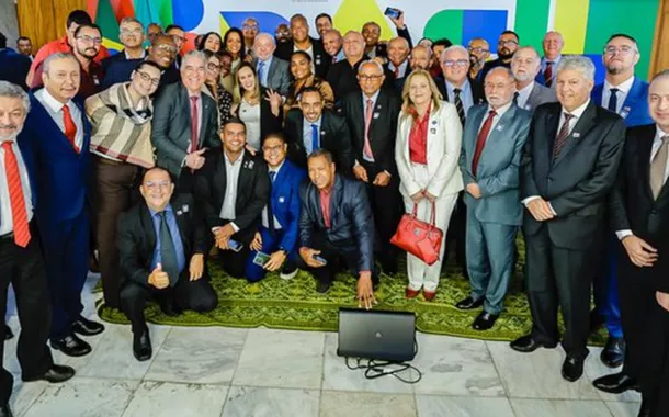 Lula regulamenta segurança privada, valoriza vigilantes e reforça papel da Polícia Federal