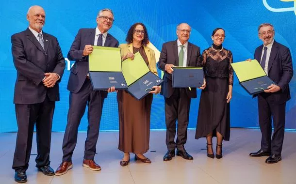 Indústria farmacêutica lança plano BrasilFarma 2035 com meta de dobrar empregos e investir R$ 35 bilhões