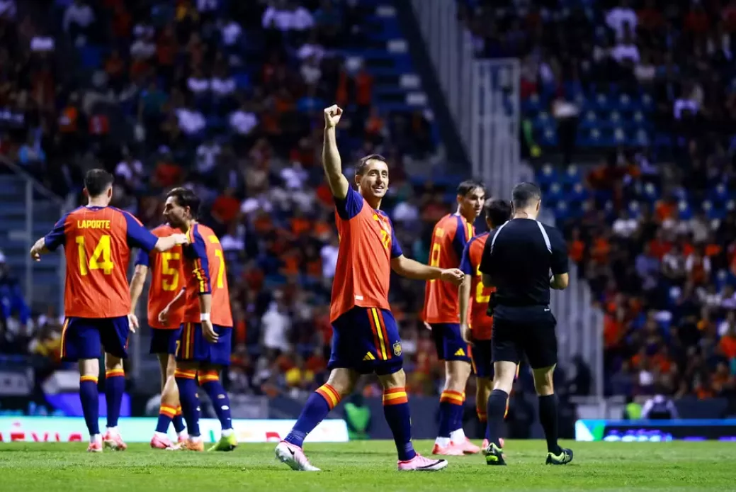 Espanha encara Uruguai por vaga e liderança do Grupo H da Copa