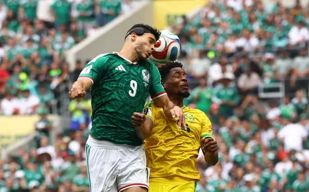 Derrota e expulsões na estreia impõem desafio para a África do Sul na Copa