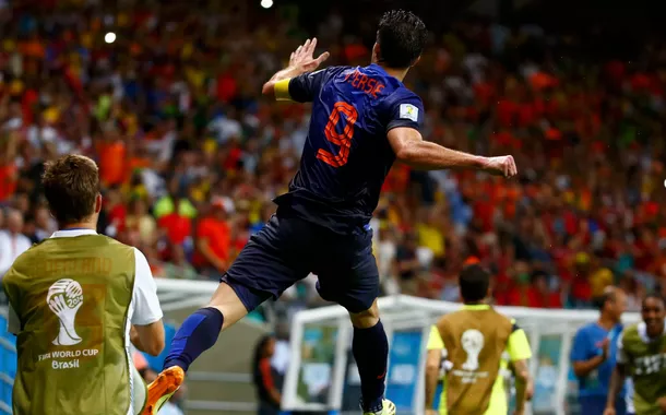 Há 12 anos, Holanda goleava Espanha por 5 a 1 na estreia da Copa de 2014