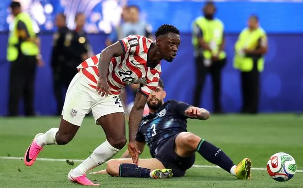 Folarin Balogun, dos EUA, em ação antes de marcar o terceiro gol 
12 de junho de 2026 IMAGN IMAGES via Reuters/Kiyoshi Mio