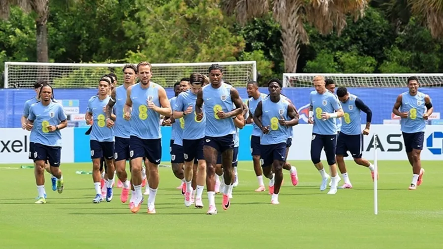 Seleção da Inglaterra é surpreendida por roubo de equipamentos de treino antes da chegada a Kansas City