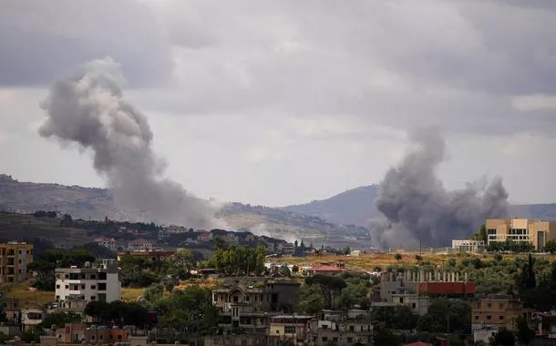 Fumaça se espalha pelo sul do Líbano, após os ataques israelenses, vista de Nabatieh
14 de junho de 2026
REUTERS/Stringer