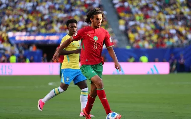 Jovem prodígio Bouaddi entra com tudo no palco da Copa do Mundo