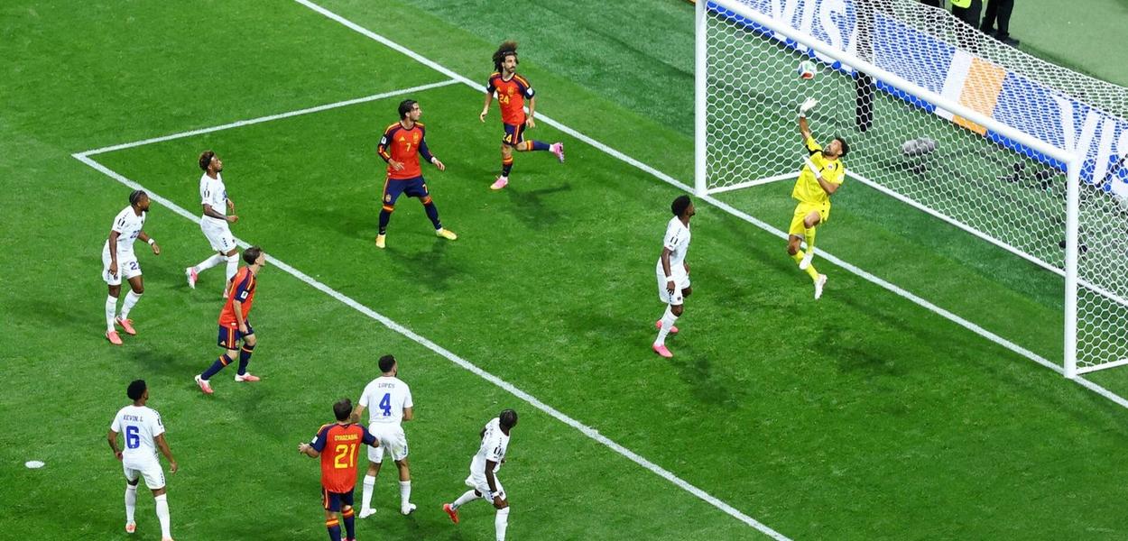 Copa do Mundo: Vozinha brilha e Cabo Verde segura empate histórico com a Espanha