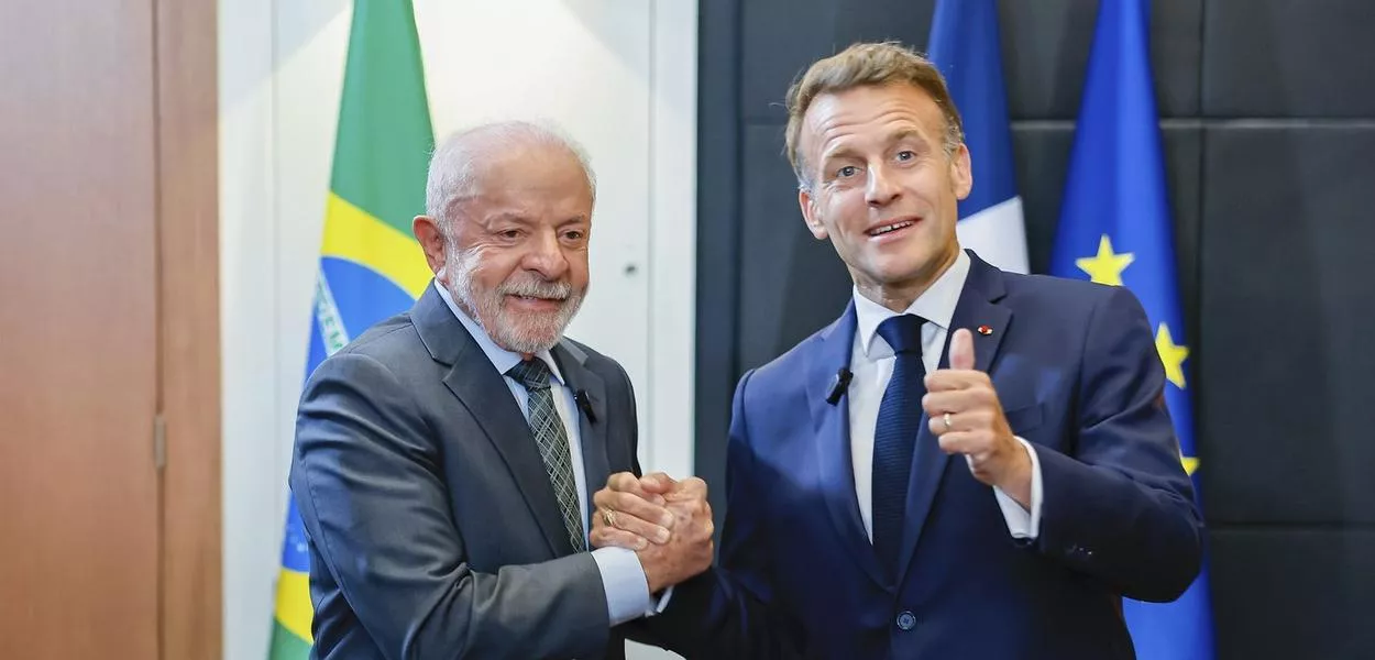 Lula e o presidente da da França, Emmanuel Macron,  durante reunião do G7 em Évian-les-Bains, na França