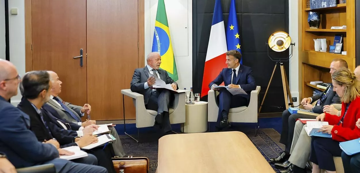 15.06.2026 - Presidente da República, Luiz Inácio Lula da Silva, durante Reunião bilateral com o Presidente da França, Emmanuel Macron, em Évian-les-Bains - França.
Foto: Ricardo Stuckert / PR