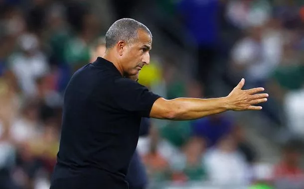 Técnico da Tunísia entra para lista de demitidos durante Copa que inclui Parreira