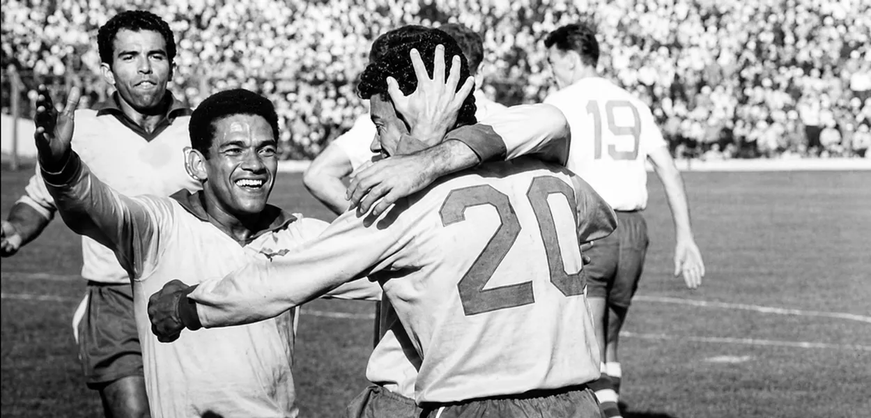 Jogadores da Seleção Brasileira comemoram durante a campanha do bicampeonato mundial na Copa de 1962, no Chile