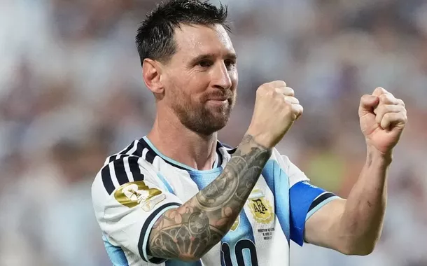 Em dia de grandes jogos, Messi e Mbappé avançam na busca pela artilharia histórica das Copas