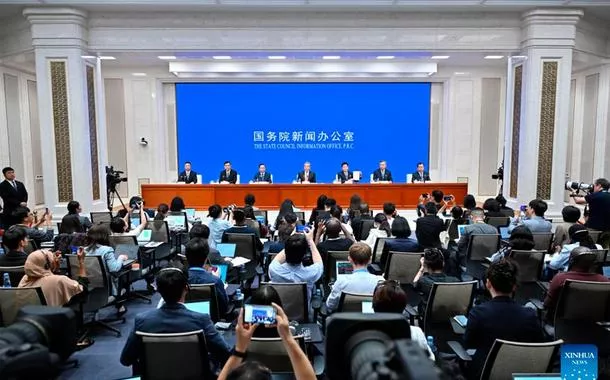 China divulga livro branco sobre governança global