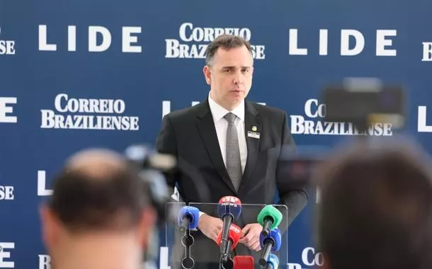 Rodrigo Pacheco diz que cogita afastamento temporário da vida pública