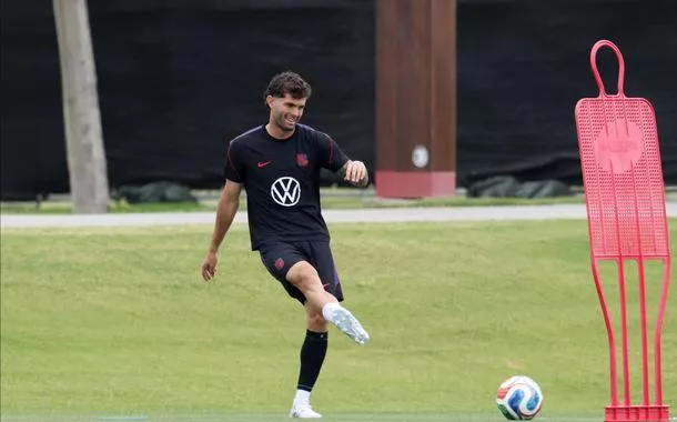 EUA esperam que Pulisic consiga enfrentar a Austrália após lesão na panturrilha