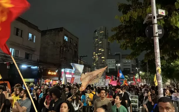 Estudantes protestam contra cortes nas universidades de SP