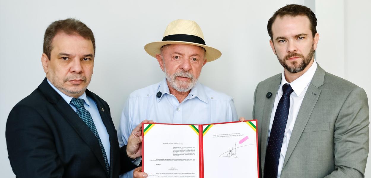 Lula assina decreto que destina recursos de bets ilegais para a segurança pública