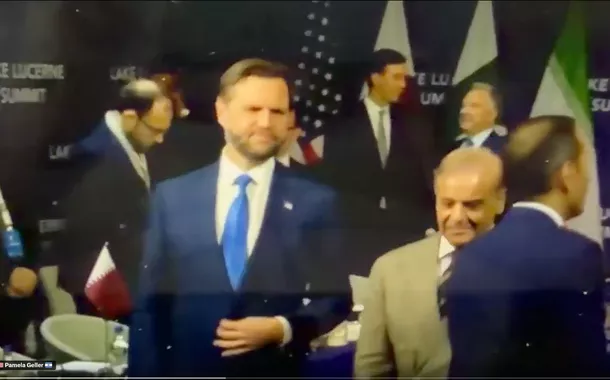 Vice de Trump é ignorado por negociador do Catar durante encontro (vídeo)