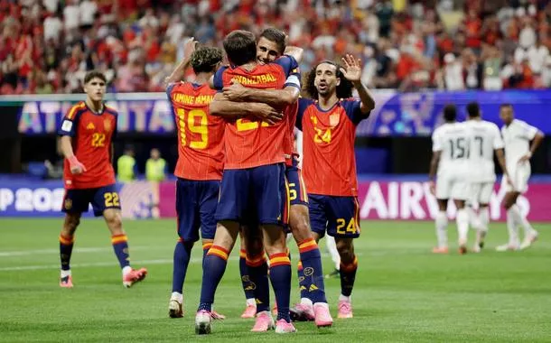 Espanha goleia Arábia Saudita por 4 a 0, e Yamal marca seu primeiro gol em Copas