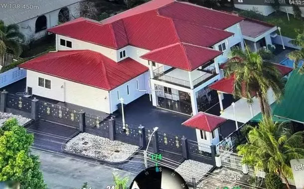 Mansão de Arnaldo Ribeiro no Suriname