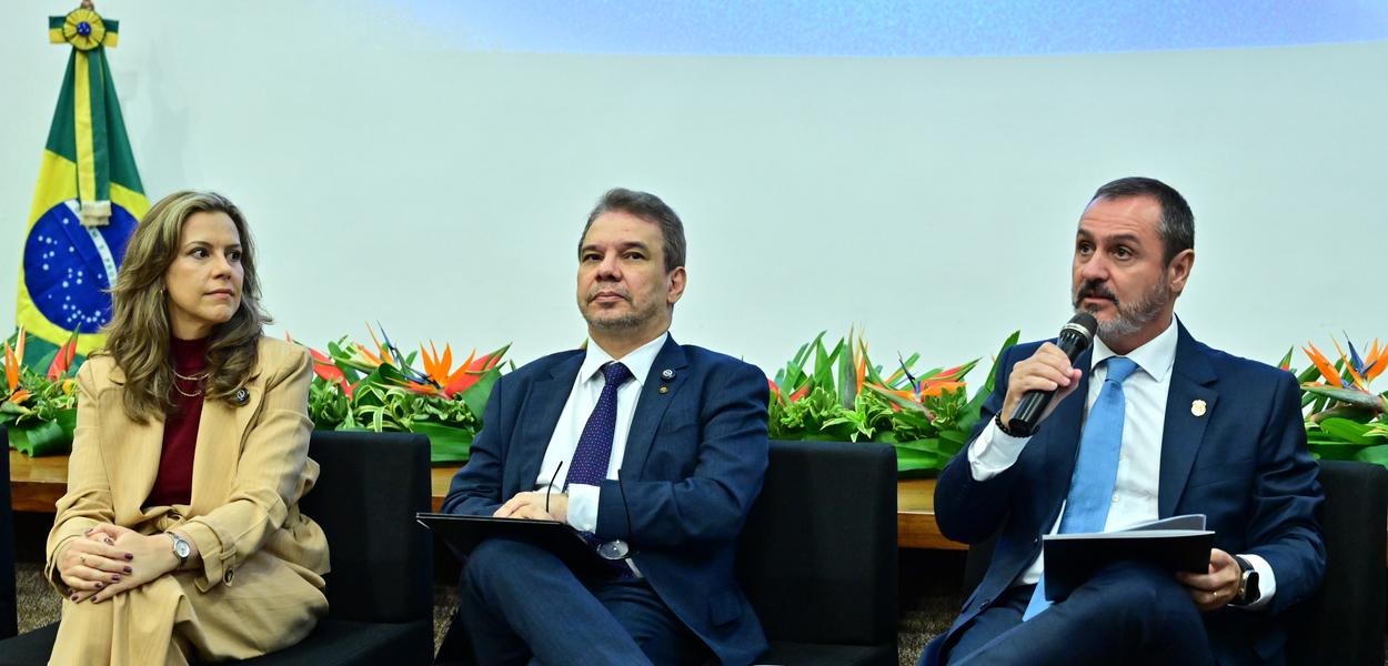 Enquanto guerras se multiplicam, Brasil amplia reconhecimento de refugiados