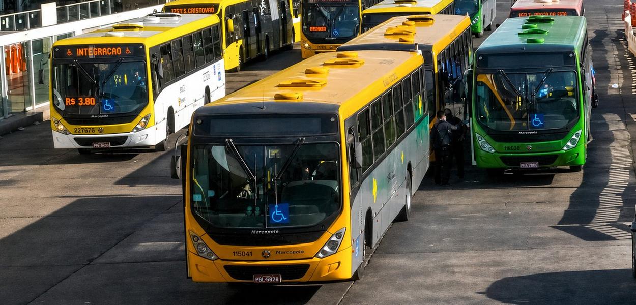 Salário-mínimo distrital e tarifa zero reduziriam pobreza no DF, unidade mais rica e desigual do País