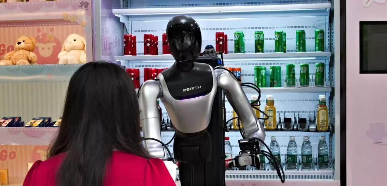 Robô humanoide em comércio na China