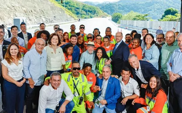 "Nunca houve tanto investimento simultâneo como agora", diz Lula, durante entrega de primeira etapa da nova Serra das Araras