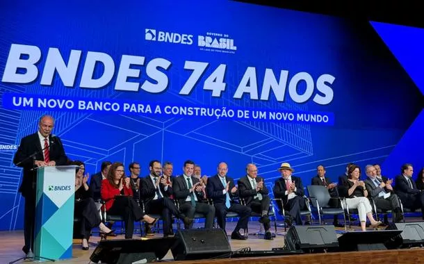 BNDES celebra 74 anos com R$ 140 bilhões para a indústria, 85 mil bicicletas elétricas e novos projetos florestais