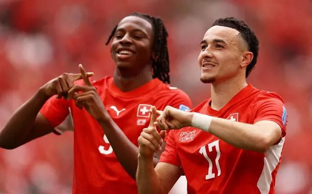 Suíça vence o Canadá e garante primeiro lugar no grupo da Copa do Mundo