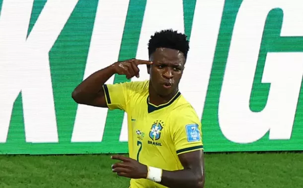 Vini Jr. brilha em vitória do Brasil, celebra boa fase e diz não se preocupar com números