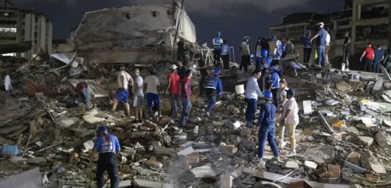 Terremoto devasta a Venezuela