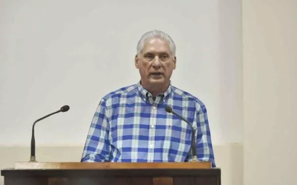 O presidente cubano Díaz-Canel no congresso dos trabalhadores cubanos