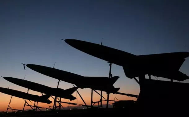 Irã afirma ter destruído oito instalações militares dos EUA no Golfo