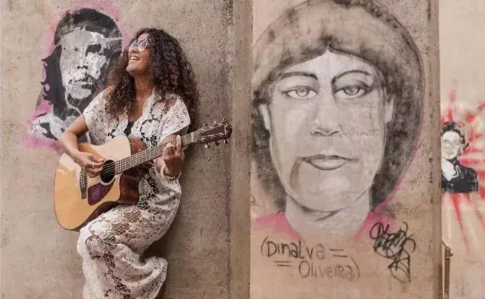 Myrlla Muniz e a obra de Chico Buarque
